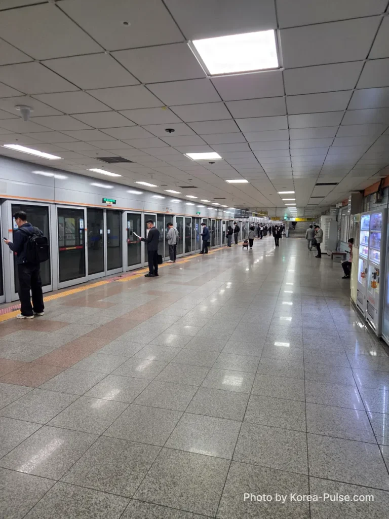 Empty Seoul Metro Line 3 platform at Juyeop station with platform screen doors at 6:30 AM before morning rush hour