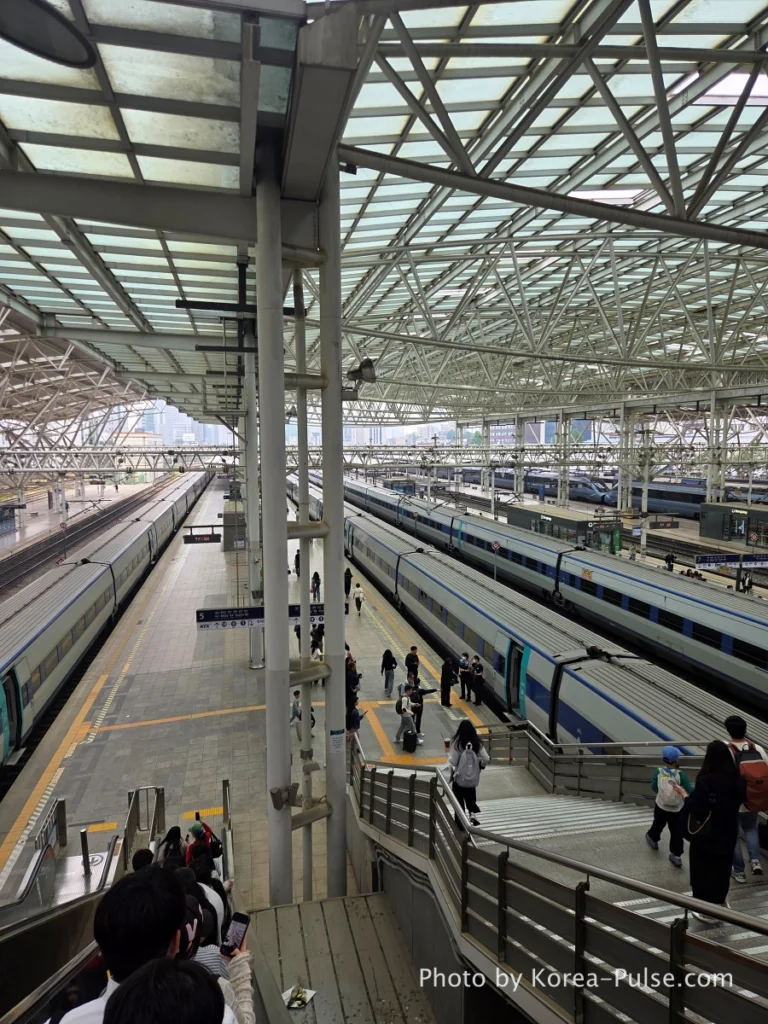 Korea Transit Guide: The Complete Airport-to-Anywhere Playbook 4 Korea Transit Guide: KTX bullet trains lined up at Seoul Station platform ready for departure