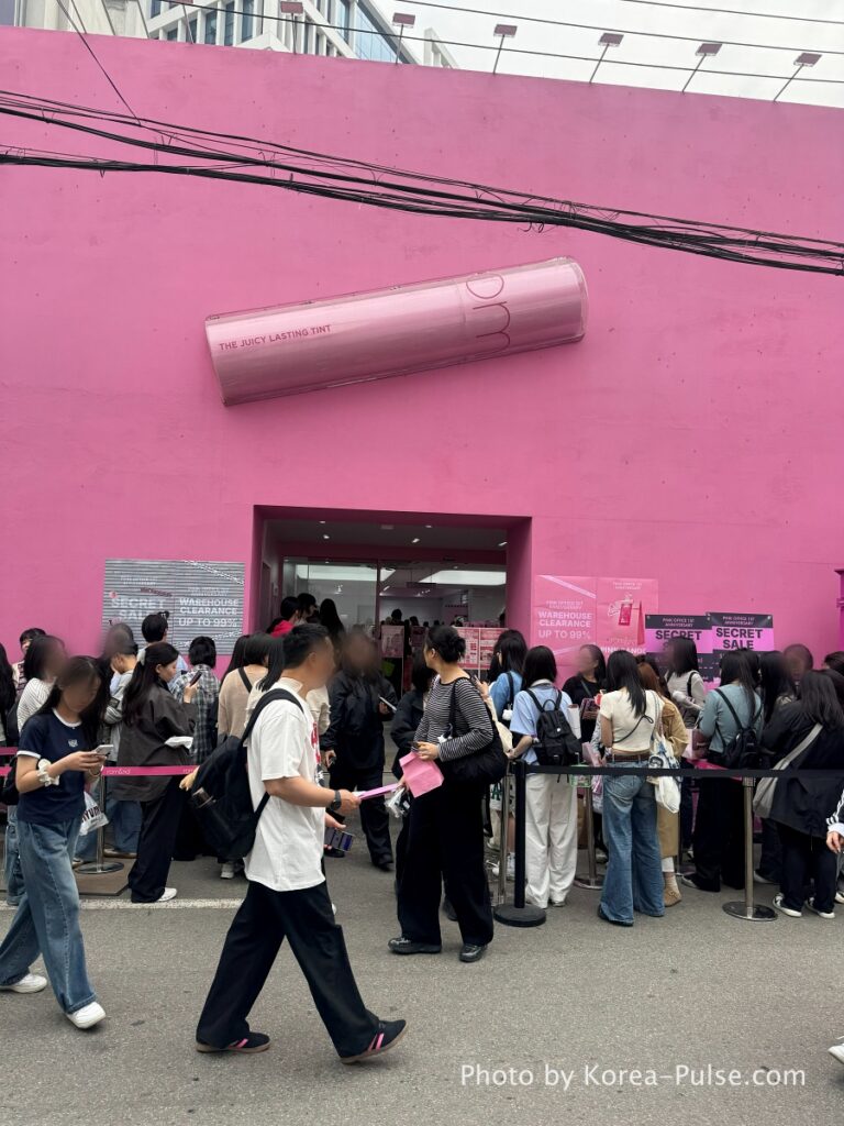 Sold Out on You KDrama Netflix: 5 Best Insights from a Global Dad 2 Open run - Seongsu Pop up Store