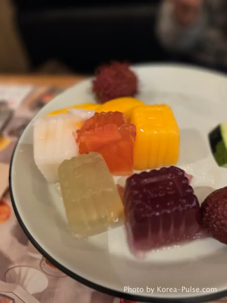 The 120-Dish Question: Inside QooQoo, Korea's Sushi Buffet Phenomenon 24 Fruit jellies dessert plate at QooQoo dessert zone